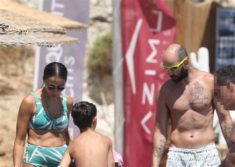 | oταν βλέπω πολύτεκνες μητέρες, με πιάνει δέος. Χοψονίδου - Σπανούλης: Οικογενειακώς στη Μύκονο ...