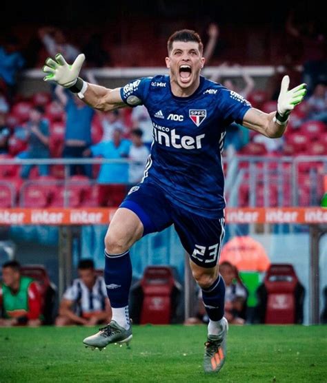 São paulo futebol clube (brazilian portuguese: Tiago Volpi 🔴⚪⚫ | Spfc, São paulo futebol clube, São paulo ...