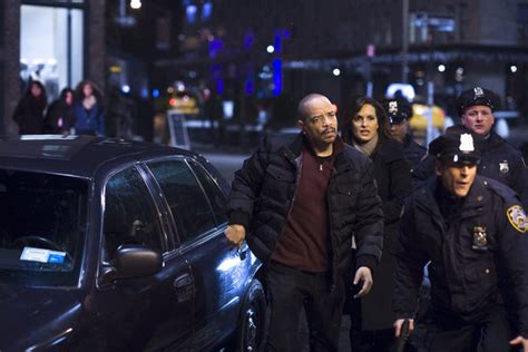 Back at law & order: Watch Law & Order: SVU Season 14 Episode 16 Online - TV ...