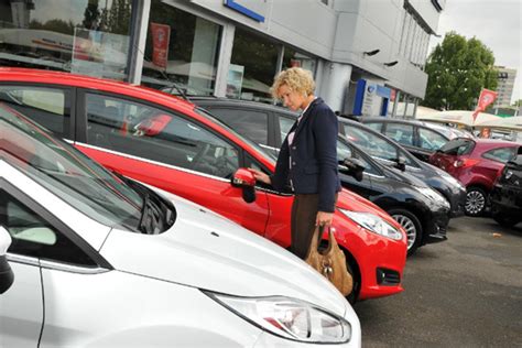 If you hold a new zealand driver licence you can transfer to a tasmanian driver licence without having to sit a written or practical driving assessment. Can you buy a car without a licence? - Car Keys