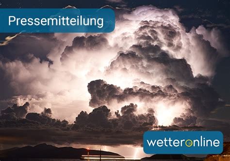 Jun 19, 2021 · tropennacht und starke gewitter in der schweiz für den tag wurden nicht mehr so hohe temperaturen erwartet, dafür mehr feuchtigkeit und damit verbunden teilweise stark gewitter. Unwetterwarnung auch im Urlaub | Presseportal