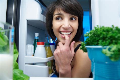 Per aumentare una taglia di seno non è necessario ricorrere al chirurgo estetico, può essere sufficente consumare questi alimenti! Dieta quarantena, il menù settimanale per non ingrassare ...