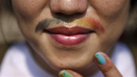 Pansexual es un término que no forma parte del diccionario de la real academia española (rae). "Pansexual" Rises On National Coming Out Day - Vocativ