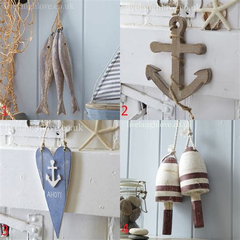 See more ideas about seaside bedroom, beach crafts, beach decor. 4 Nautical Accessories http://www.livelaughlove.co.uk ...