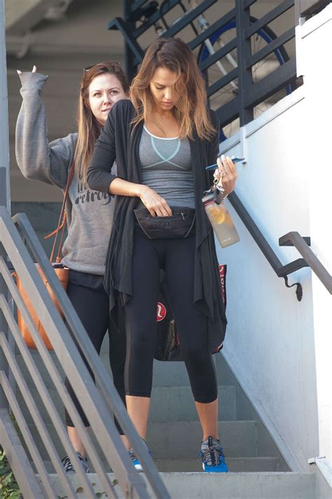 Jessica alba is known for her healthy glow and radiant smile, but that wasn't always the case. Jessica Alba Booty in Leggings -03 - GotCeleb