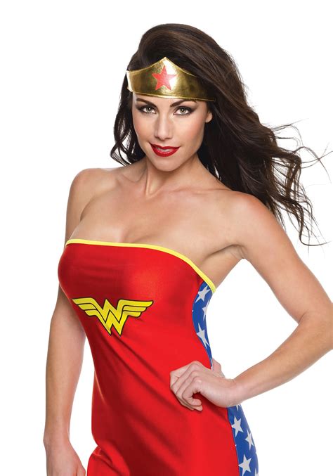 Raised on a sheltered island paradise, when an american pilot crashes on. Wonder Woman Tiara