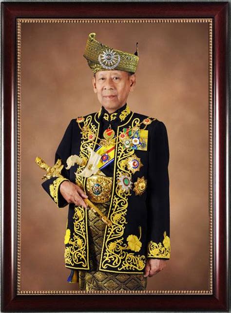 Nama senarai yang dipertuan agong yang dikongsikan ini adalah dari tahun 1957 sehingga tahun 2016. Kelab Rukun Negara SAM Paya Jaras: Potret Agong Boleh ...