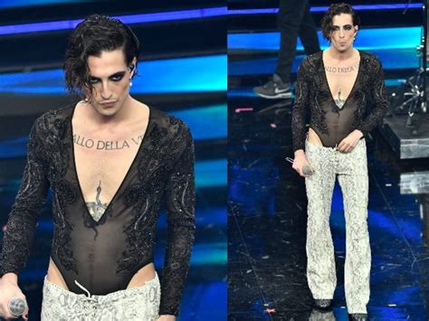 Maneskin — moriro da re (il ballo della vita 2018). Damiano dei Maneskin col body di paillettes a Sanremo 2021 ...