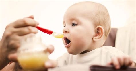 Quark ist dagegen weniger geeignet, weil er viel eiweiß, aber wenig calcium liefert. 45 Top Pictures Ab Wann Darf Baby Joghurt Essen ...