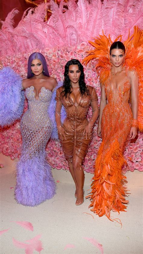 Topic cloud for mentions of kim kardashian and kanye west. Kim Kardashian West Wears a Wet Look Mugler Dress to the ...