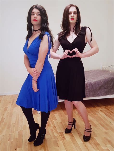 Having fun time trying different outfits with Emily (u/CDGirlLover