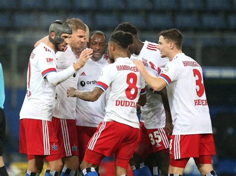 Auch gegen den hsv soll hinten nichts anbrennen. Erst Dusel, dann Klasse! HSV nach 4:0 gegen Sandhausen ...