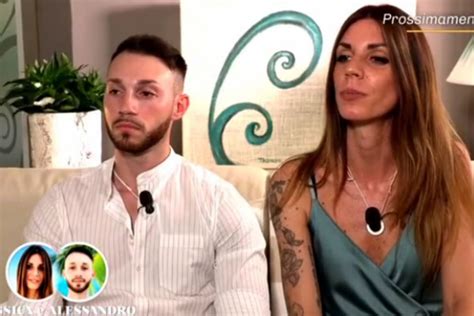 Temptation island is an american reality television program broadcast on fox and usa network in which several couples agree to live with a group of singles of the opposite sex. Temptation Island 2021 coppie | Jessica e Alessandro «Mi ...