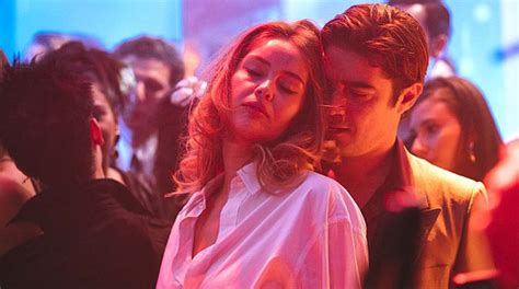 Fanoušci gangsterek by si film rozhodně neměli nechat ujít.80% (26.05.2019) Netflix'ten İtalyan Yapımı Filmi Lo Spietato Fragmanı ...
