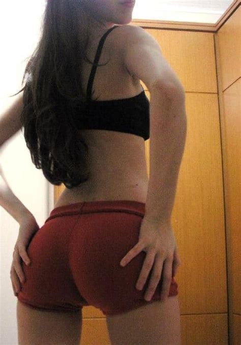 Videos featuring pornstar jessica ruby. THE GAP: YOGA SHORTS EDITION : Girls In Yoga Pants
