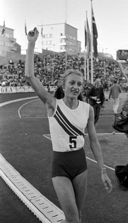 Grete andersen was a very talented middle distance runner as a teenager, setting a new european junior record at 1500 m when she was only 17, and she competed. Ungdom på 70-tallet: 23.-29.august 1976 (Grete Waitz)