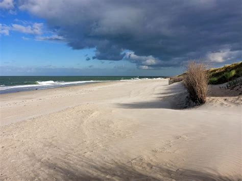 Helgoland & düne helgoland, vielleicht nicht einzige deutschlands hochseeinsel, wohl aber die im gegensatz zur ihr ist die düne aber flache sandinsel, sozusagen der strand von helgoland. René's WeBlog: Helgoland