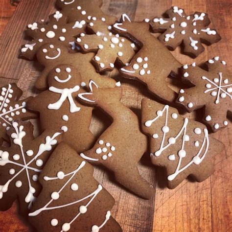 It's hard to imagine a classic buttery sugar cookie without the butter, but trust us, it's possible. Heart Healthy Vegan Hawthorn Cookies - Healthy Black ...