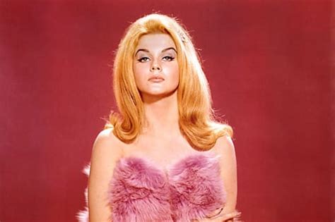 She is renowned for her roles played in viva las vegas, the train robbers maybe you know about ann margret very well, but do you know how old and tall is she and what is her net worth in 2020? ruokavalikko: 2019 Accident Today 2019 Age Ann Margret Today