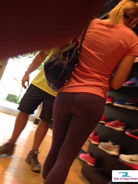 Are yoga pants meant to be so tight? Creep shots of a MILF with a small booty at the mall ...