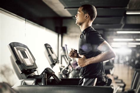 Treadmill Running: Free Treadmill Workouts to Stay Fit in Winter | Treadmill workouts, Running 