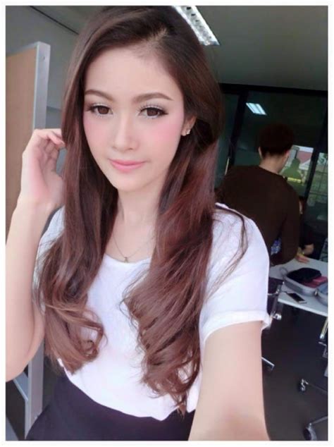 เมลดา สุศรี) or bow (โบว์) is a thai singer, actress, model. โอ้วว้าว!! สาวลาว สวยใส สไตล์คาวาอิ