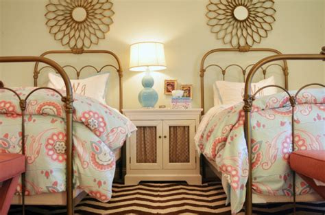 Now getting time to sit with her and talk a plan to come up with the great bedroom theme. Beautiful Girl's Bedroom - Addicted 2 Decorating®