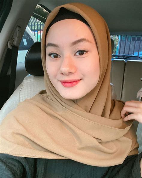 Forum bagi kaskuser untuk berbagi gosip, gambar, foto, dan video yang seru, lucu, serta unik. Foto Cewek2 Cantik Lucu Berhijab / 10 Akun Selebgram Yang ...