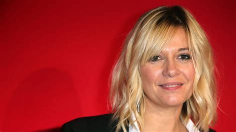 Flavie flament is a french television and radio presenter. Flavie Flament dévoile comment David Hamilton la forçait à ...