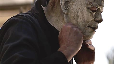 Michael myers actor nick castle shares new shot from the 2018 halloween sequel. Zwei weitere "Halloween"-Teile mit Jamie Lee Curtis ...