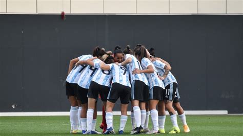 Así lo prueba el hecho de que el evento haya sido distinguido con la green Grave denuncia en el fútbol femenino argentino: jugadoras ...