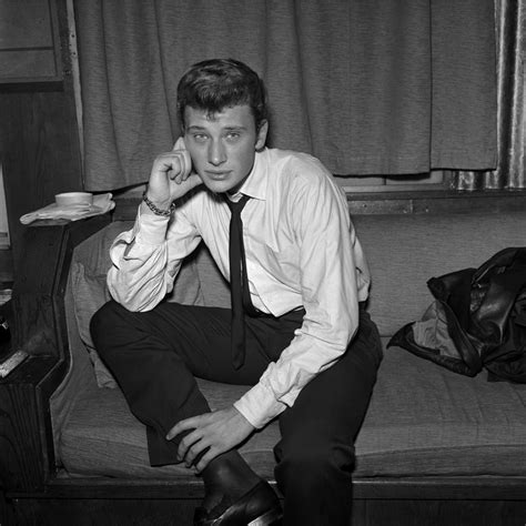 Johnny hallyday — ma gueule 03:53 johnny hallyday — hey joe 03:06 johnny hallyday — allumer le feu 04:21 Le livre de la semaine : "Johnny à 20 ans" de C. François ...