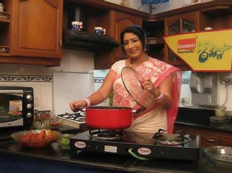 Cook with komali the cookery show will be hosted by the popular tv personality Cookery Show Anchor Lakshmi Nair In Saree Photos ~ ACTRESS ...