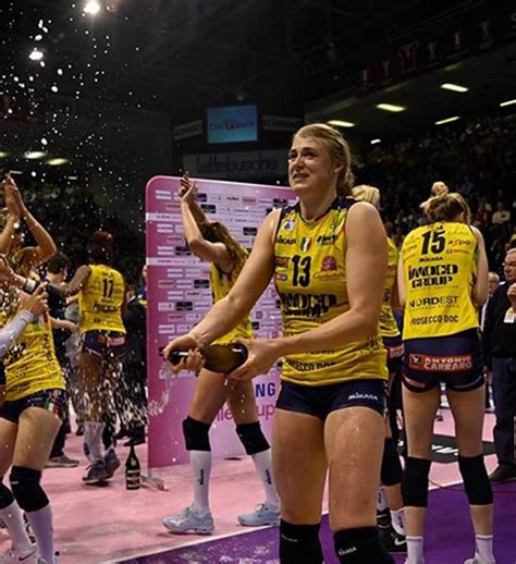 Final four coppa italia femminile serie a1: Volleyball: The imoco volley conegliano team pose naked to ...