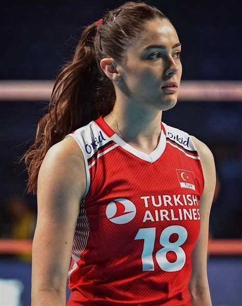 She is 1.97 m tall at 88 kg and plays in the middle blocker position. oğuzhan karahan adlı kullanıcının Zehra Güneş panosundaki ...