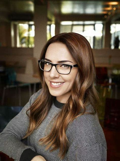 10 best haircuts for thin hair to look thicker. Mel C in Specs | Sport hair, Girls with glasses, Model hair