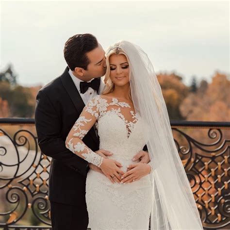 Mike the situation sorrentino and wife lauren sorrentino have faced quite a few situations throughout their love story. Mike the situation is married! | Celebrity wedding dresses, Wedding photography styles ...