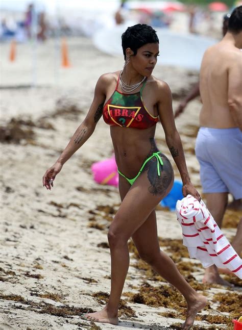 The entire back of the player is covered in a large and special tattoo piece. Teyana Taylor Sexy on 4th of July (24 Photos) | #The Fappening