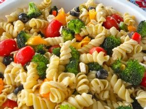 Initially located in a former californian airplane hanger, the warehouse club transformed itself from a wholesaler catering. Party Pasta Salad - Donna Amis Davis