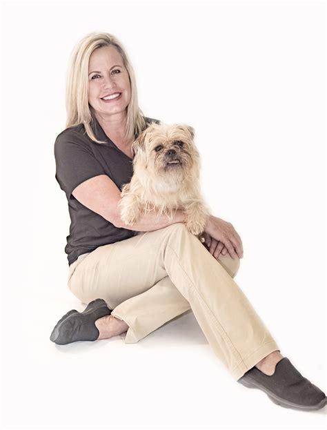 Our main purpose in all our training programs is to support quality relationships between human and a great way to find out more about all of our classes is to attend one of our regularly scheduled home manners diana smith has over 25 years of training experience and is a certified pet dog trainer. Breed of the Month - May 2017 Bark Busters Austin