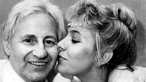 He was the first private owner of a major australian football team when he bought the sydney swans football club in. Bill Bayeh made threat involving a sex toy to Geoffrey ...