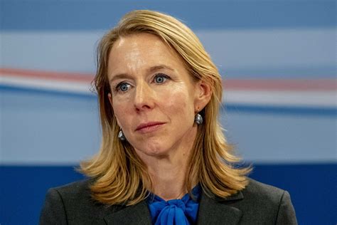 A member of the democrats 66. In 2021: meer rijden met waterstofbussen - NRC