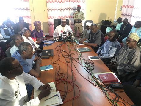 Direct | le premier ministre jean castex fait un point sur la situation sanitaire, la campagne vaccinale et les mesures destinées à lutter contre la. Lutte contre l'épidémie du nouveau Coronavirus : Conférence de presse conjointe MSP-OMS à Niamey ...