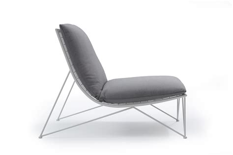 Myren ) chair is a classic of modern chair design. ANT CHAIR von Cappellini | STYLEPARK