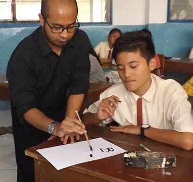 Haripin, dan ketua dewan pembina komunitas historia indonesia. Sastra Jepang Unhas : Guru Besar Fakultas Kedokteran Unhas ...