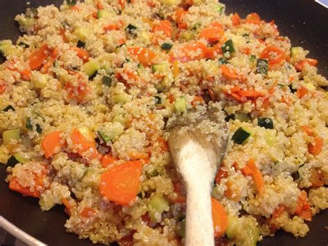 Apr 18, 2013 · mediterranean quinoa salad is protein packed with fresh and tasty mediterranean flavors. CrèmeDeCassis: Cous Cous di Quinoa