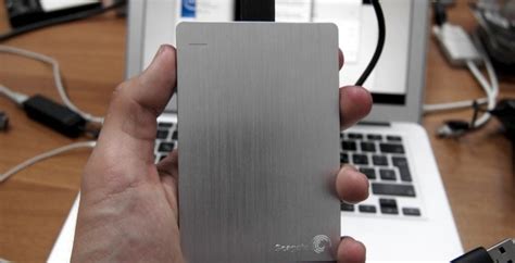 If you buy an external drive—such as one of our recommended desktop hard drives, portable hard drives, or usb 3.0 flash drives—you may need to reformat it to work with your operating system of choice, since different operating systems use different file systems to process data. Quick review of external portable drive Seagate Slim hard ...