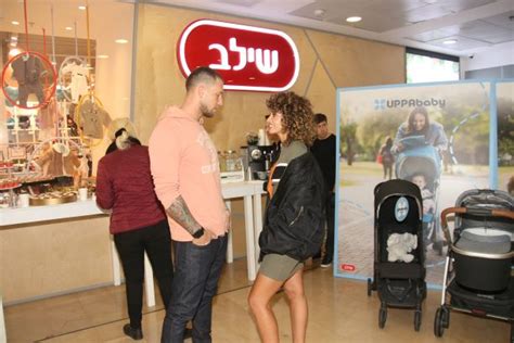 בסופש האחרון המדינה נכנסה לתדהמה למשמע הבשורה על הפרידה המפתיעה של הזוג הפוטוגני עדן פינס ועומרי בן נתןשכבר לא ביחד אחרי תשעה חודשי זוגיות יציבה. מה עשו עדן פינס ודור רפאלי בשילב? - חדשות סלבס ישראל ...