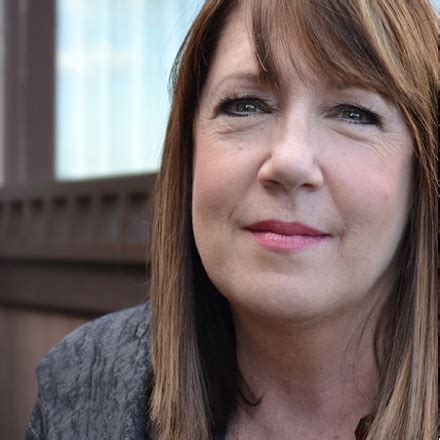 She is an actress, known for compliance (2012), hereditary (2018) and garden state (2004). Ann Dowd Biography, award, school, actress, series ...