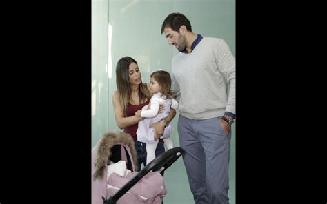 Celebridades carolina patrocínio celebra cinco meses da filha com foto ternurenta. Carolina Patrocínio grávida, não consegue chegar ao México ...